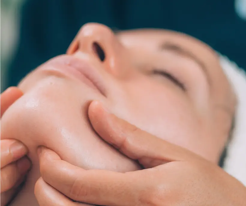 Massage Stretching du visage